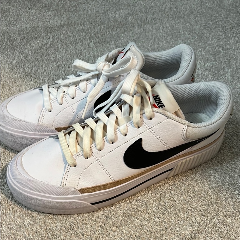 Nike Court Legacy Lift
